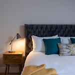 The Sorting Office - Spacious Modern With Parking In Appartement