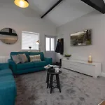 The Sorting Office - Spacious Modern With Parking In شقة